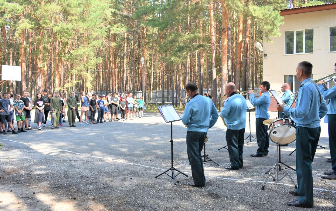 Патриотическое воспитание подростков – во главу угла
