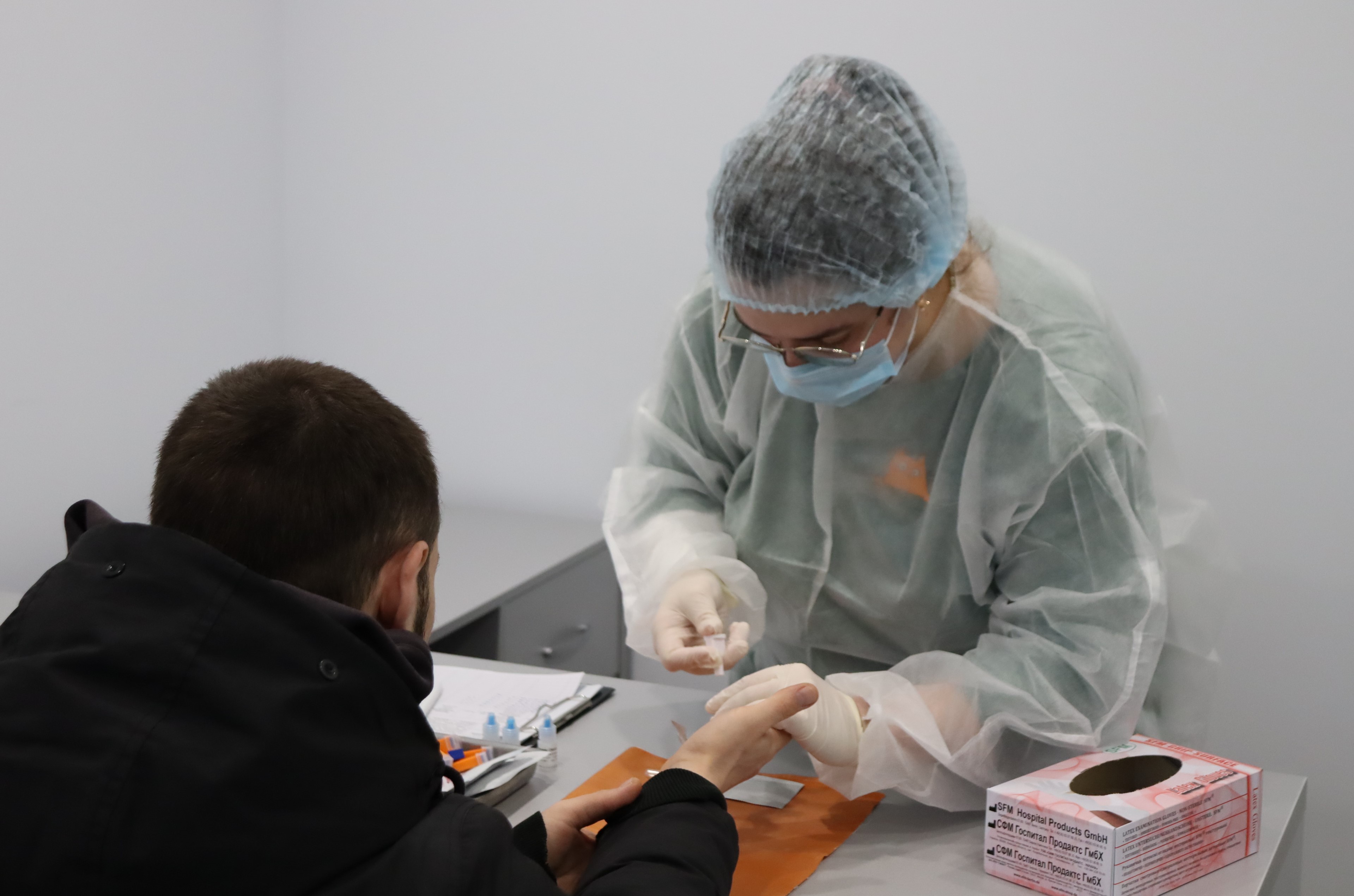 Областной центр профилактики и реабилитации провел совместную просветительскую акцию со «СПИД-центром»