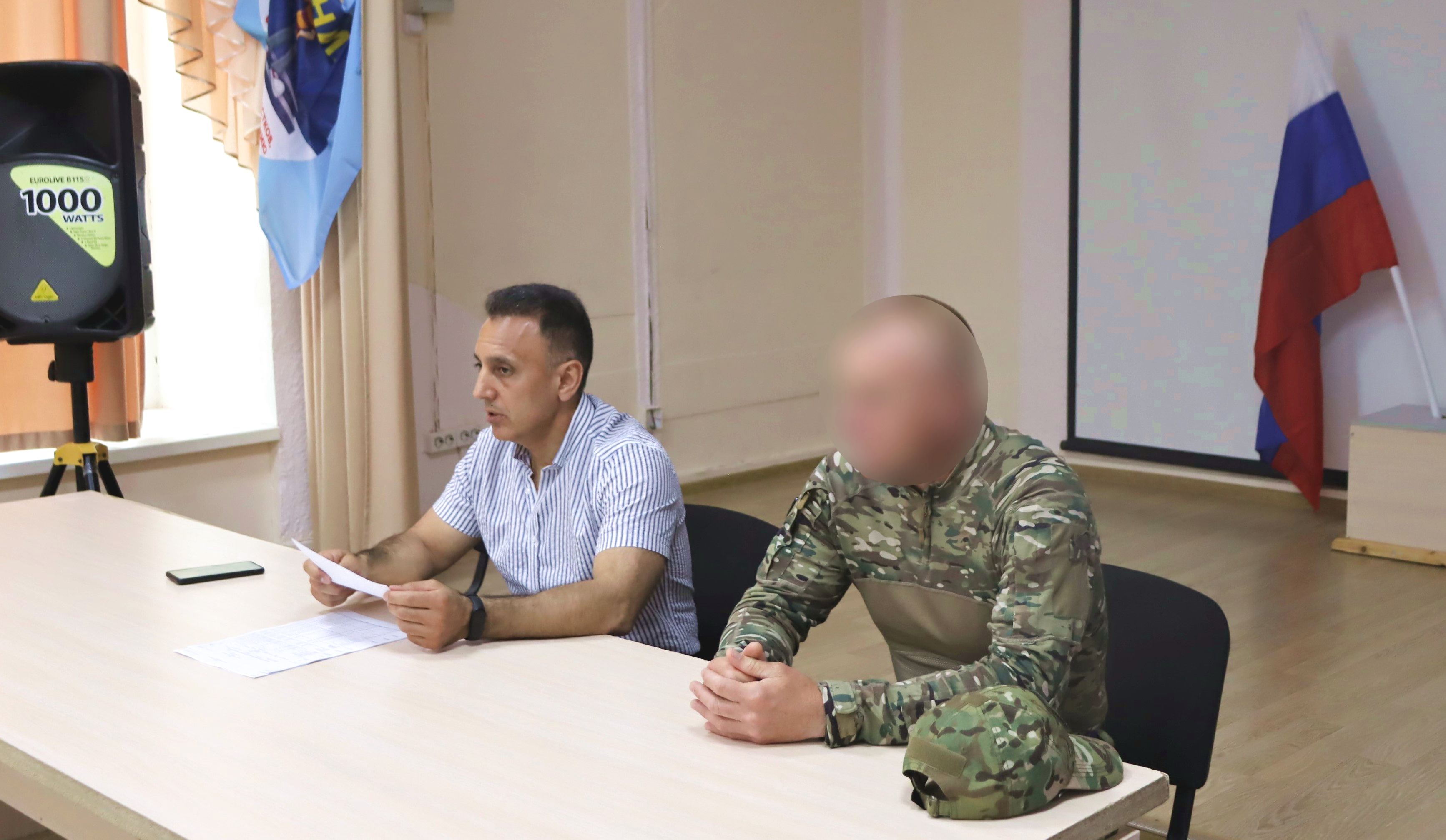 Приближаем нашу победу: сотрудники «Областного центра профилактики и реабилитации» чествовали своего коллегу, вернувшегося из зоны СВО