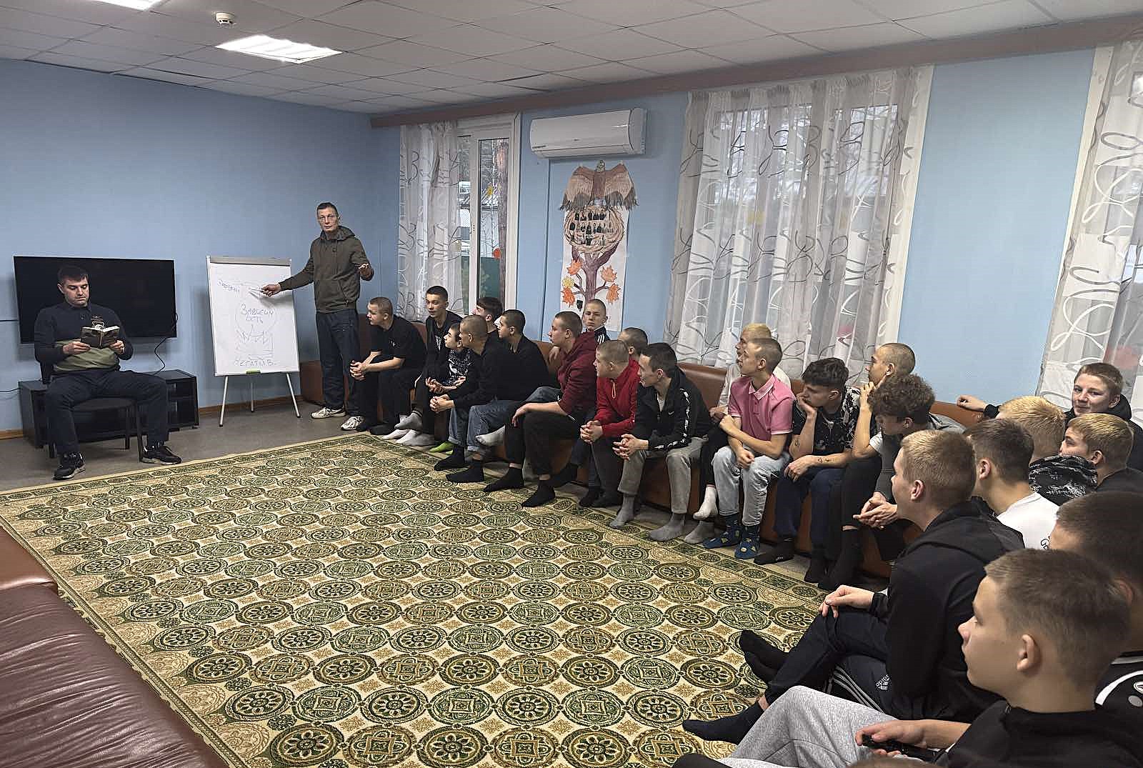 Подростковый проект «Ступени»: ежедневная работа над собой ведет к открытию новых горизонтов