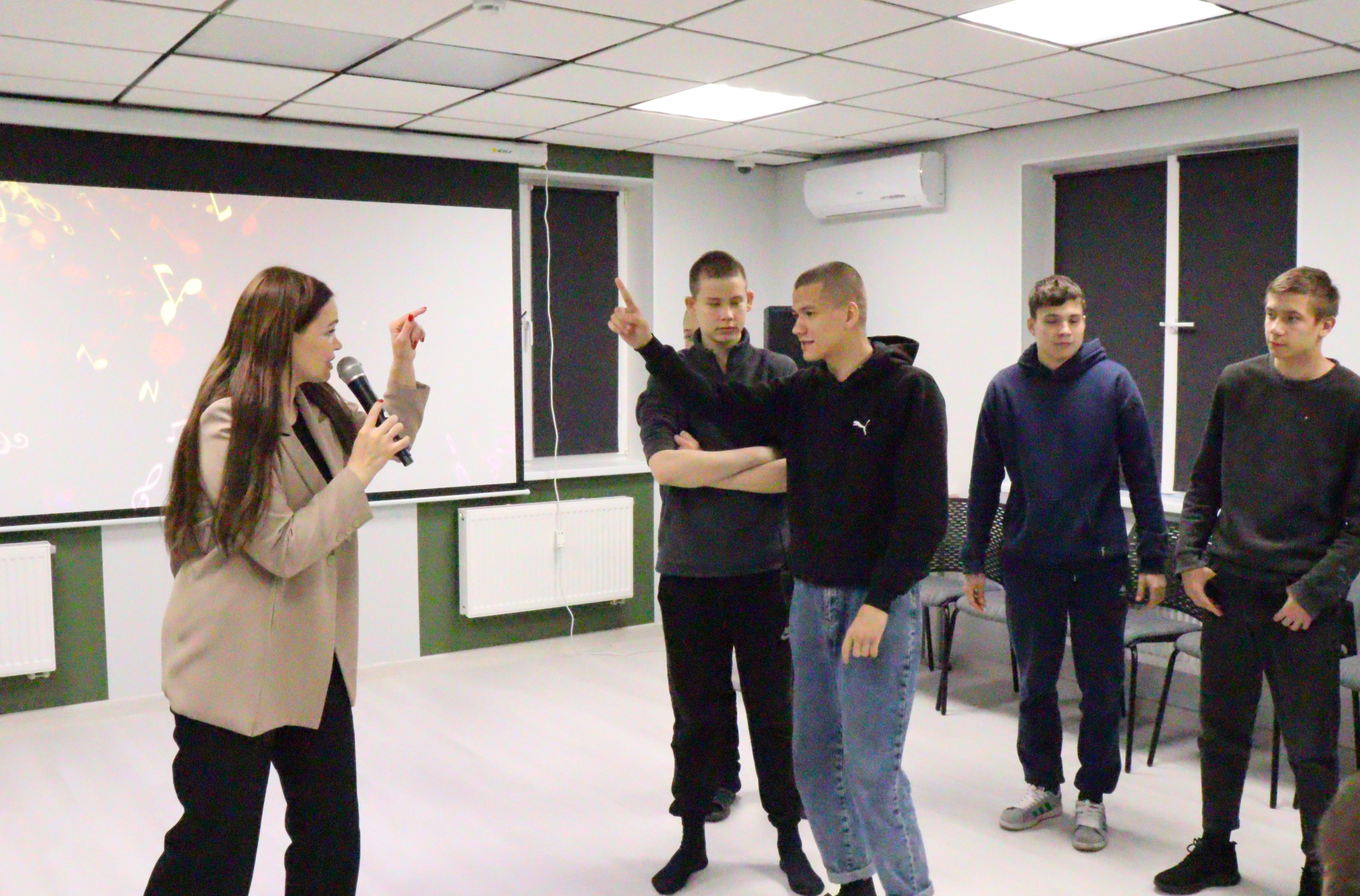 «Без песен мир тесен»: музыкальный баттл на проекте «Ступени»
