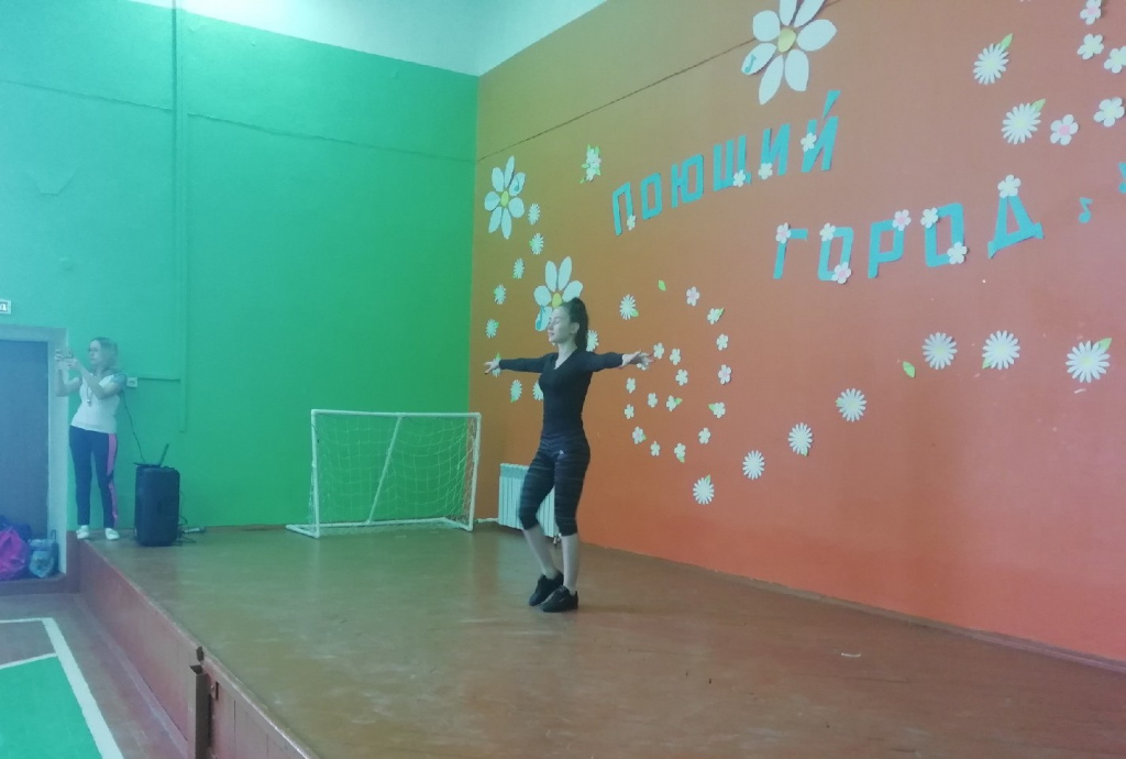 Зарядка в МАОУ СОШ №51